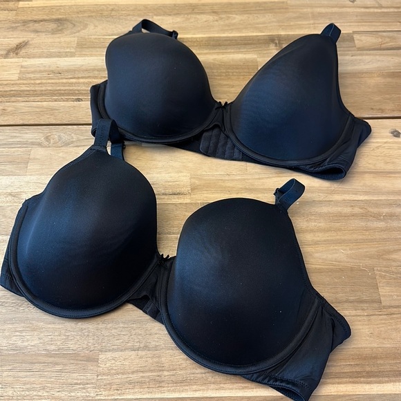 CACIQUE ⭐️ 2 lightly lined tshirt bras - Picture 2 of 6